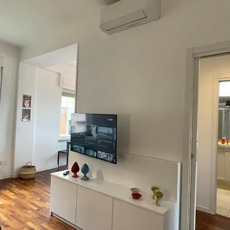 Casa Cafe 陶尔米纳